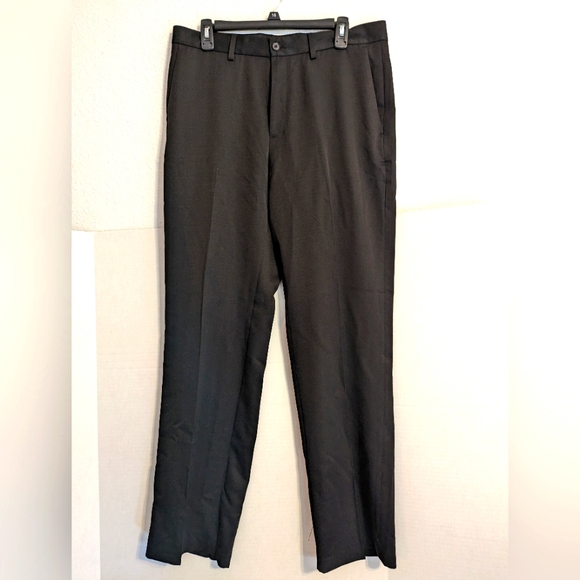 Haggar Other - Men's Haggar Straight Fit Dress Pants Size 34 x 32